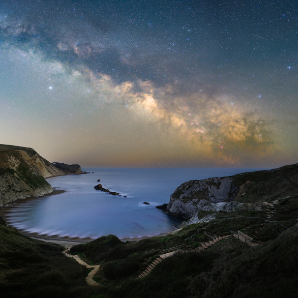 What's in my bag, LIVE! with Jack Lodge.